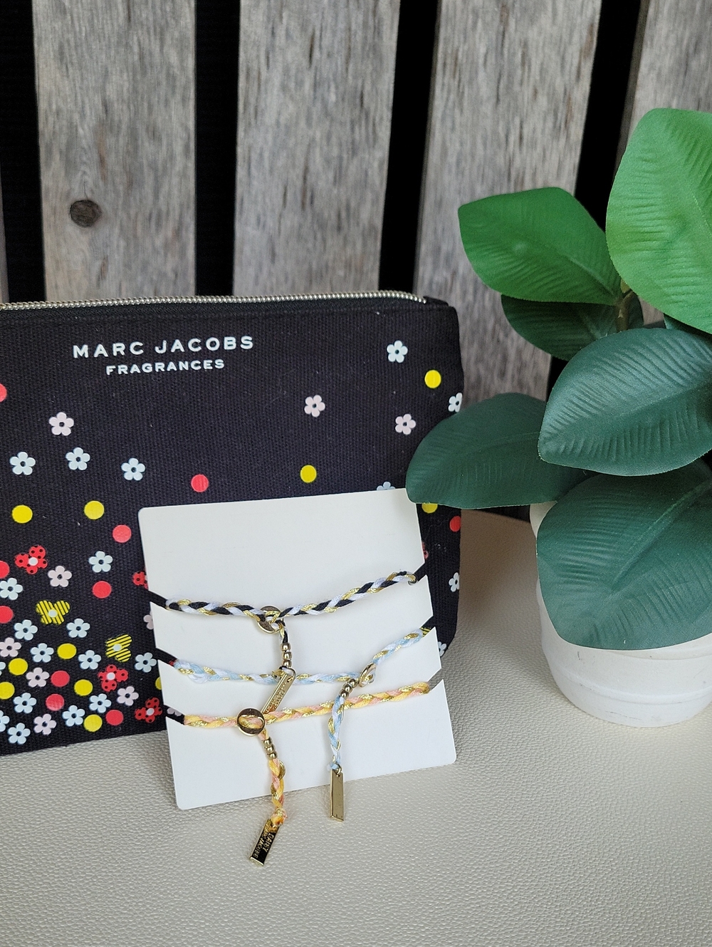 Marc Jacobs - 3 Adjustable Gold Tone Braided Bracelets & Black Floral Dot Pouch - Picture 3 of 5